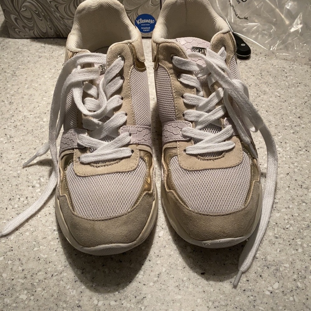 Guess women’s sneakers - size 7 1/2
